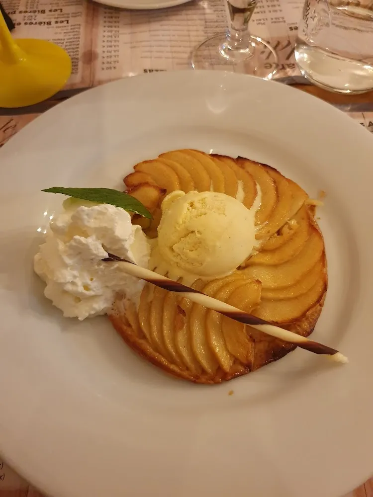 Tarte Fine Aux Pommes